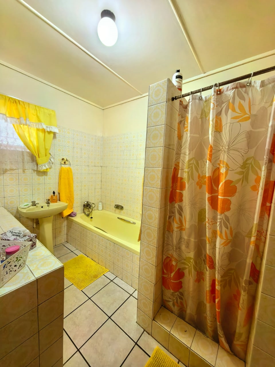 To Let 4 Bedroom Property for Rent in Sasolburg Ext 23 Free State
